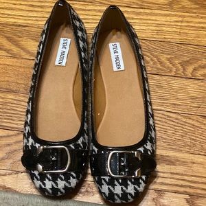 Steve Madden Flats.